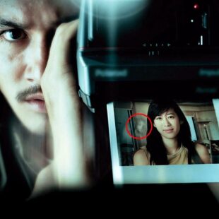 Shutter (2004)